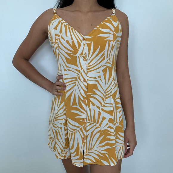 Forever 21 Summer Dress - Picture 2 of 4